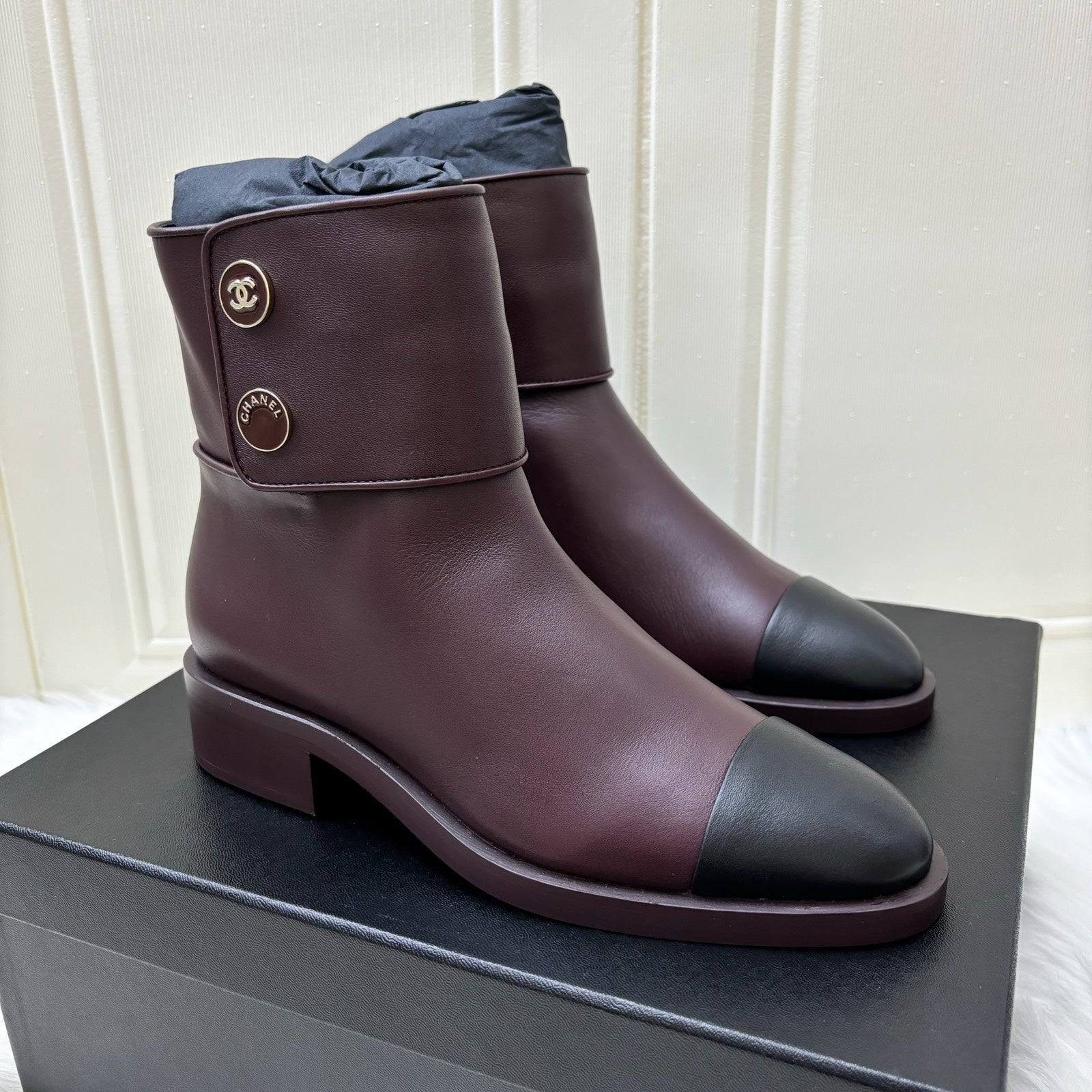Chanel Ankle Boots in Burgundy Calf Leather and Black Tip Sz 38 for Women