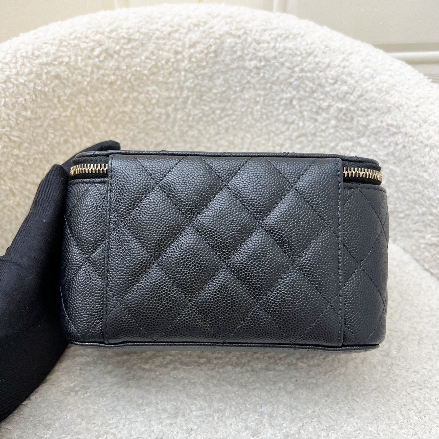 Chanel Classic Small Vanity in 22C Black Caviar and Lghw Handbag