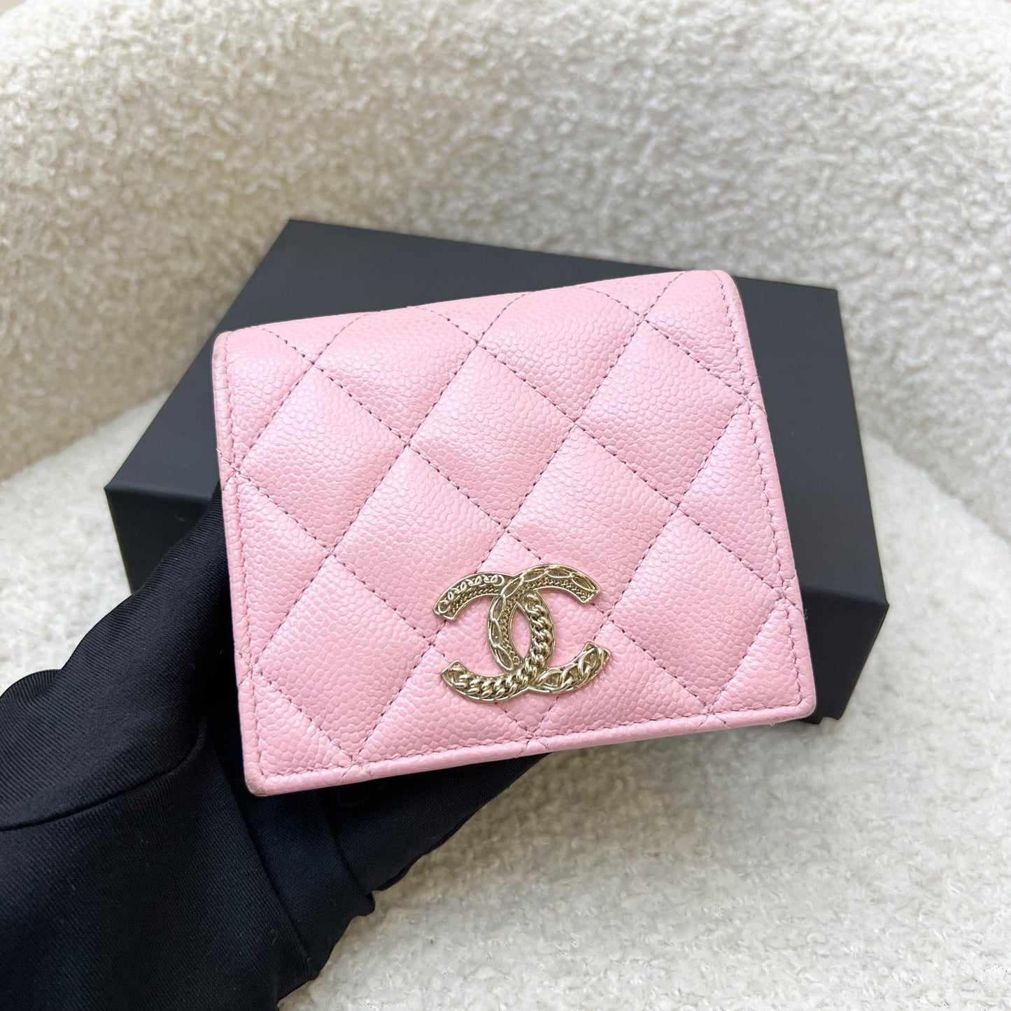 Chanel Bifold Wallet with Coin Compartment in Pink Caviar and Aghw Handbag