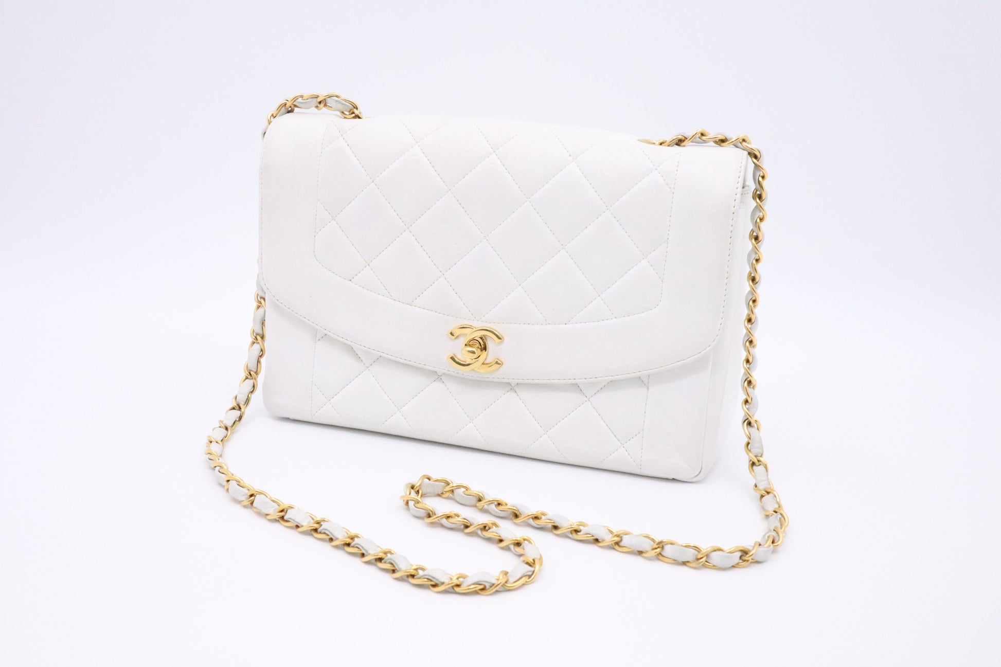 Chanel Diana White Leather Handbag