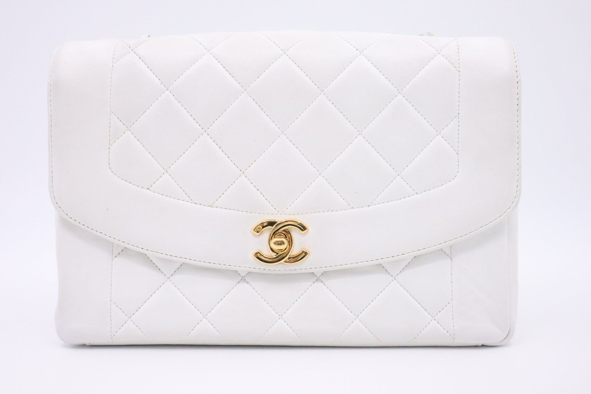 Chanel Diana White Leather Handbag