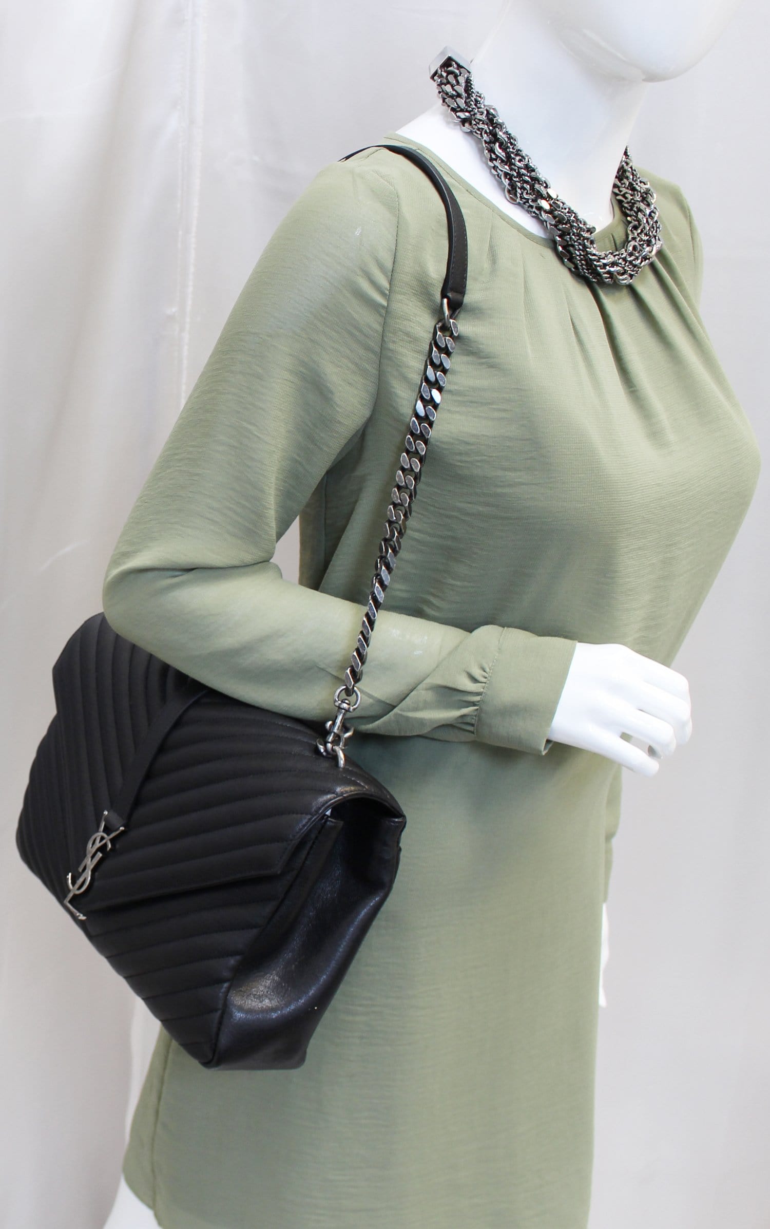 YSL Saint Laurent Saint Laurent Envelope Shoulder Bag Monogram Large Bag Tt2578