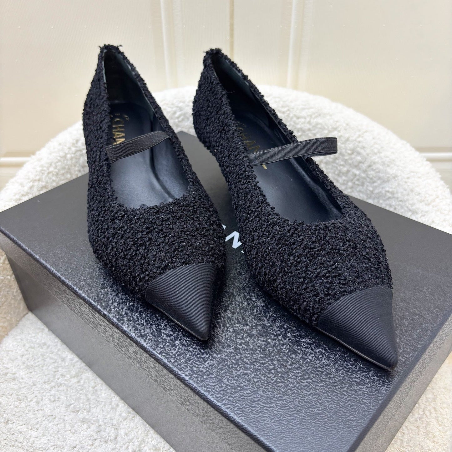 Chanel 24A Mary Janes in Black Tweed and Gosgrain Sz 37.5 Handbag