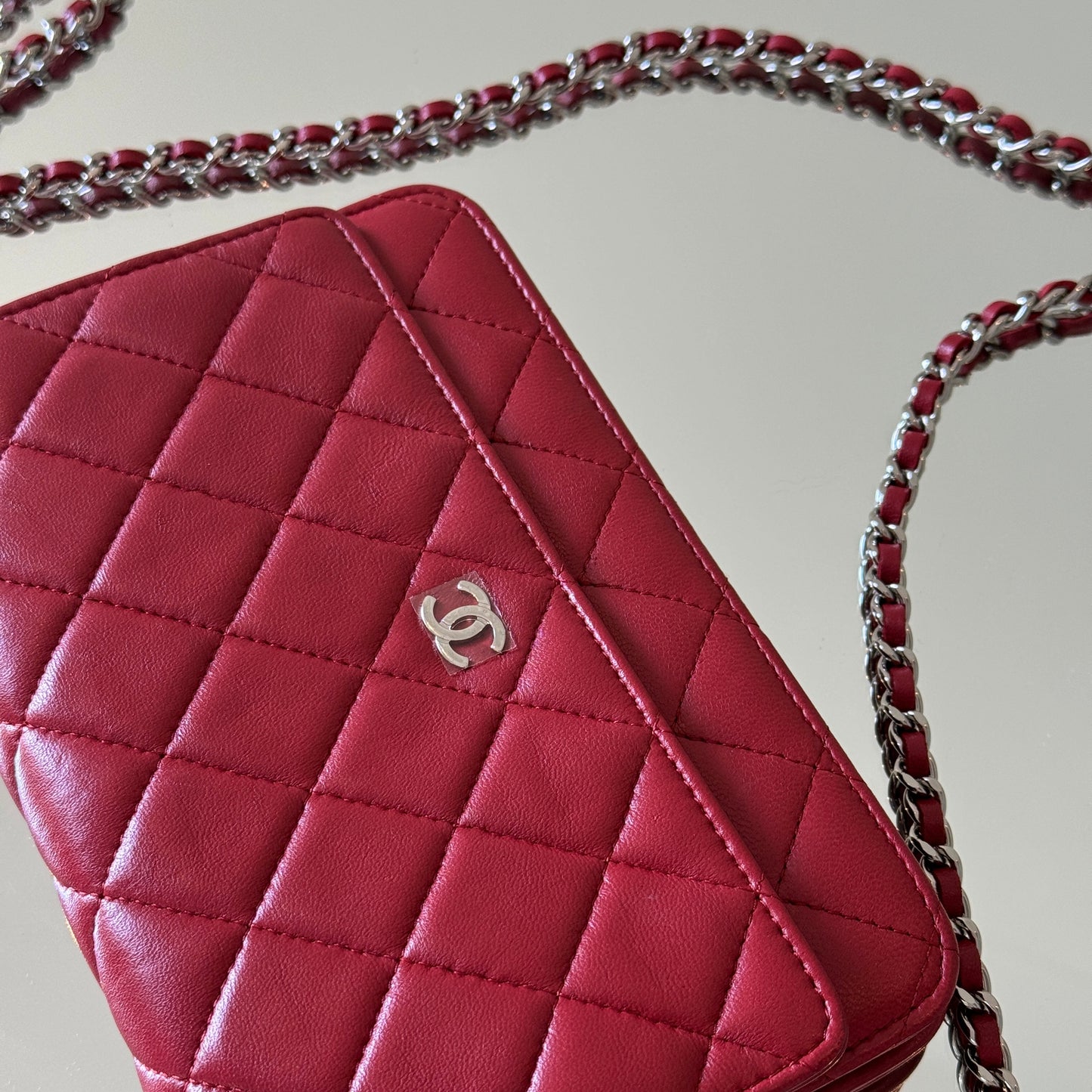 CHANEL WALLET ON CHAIN
