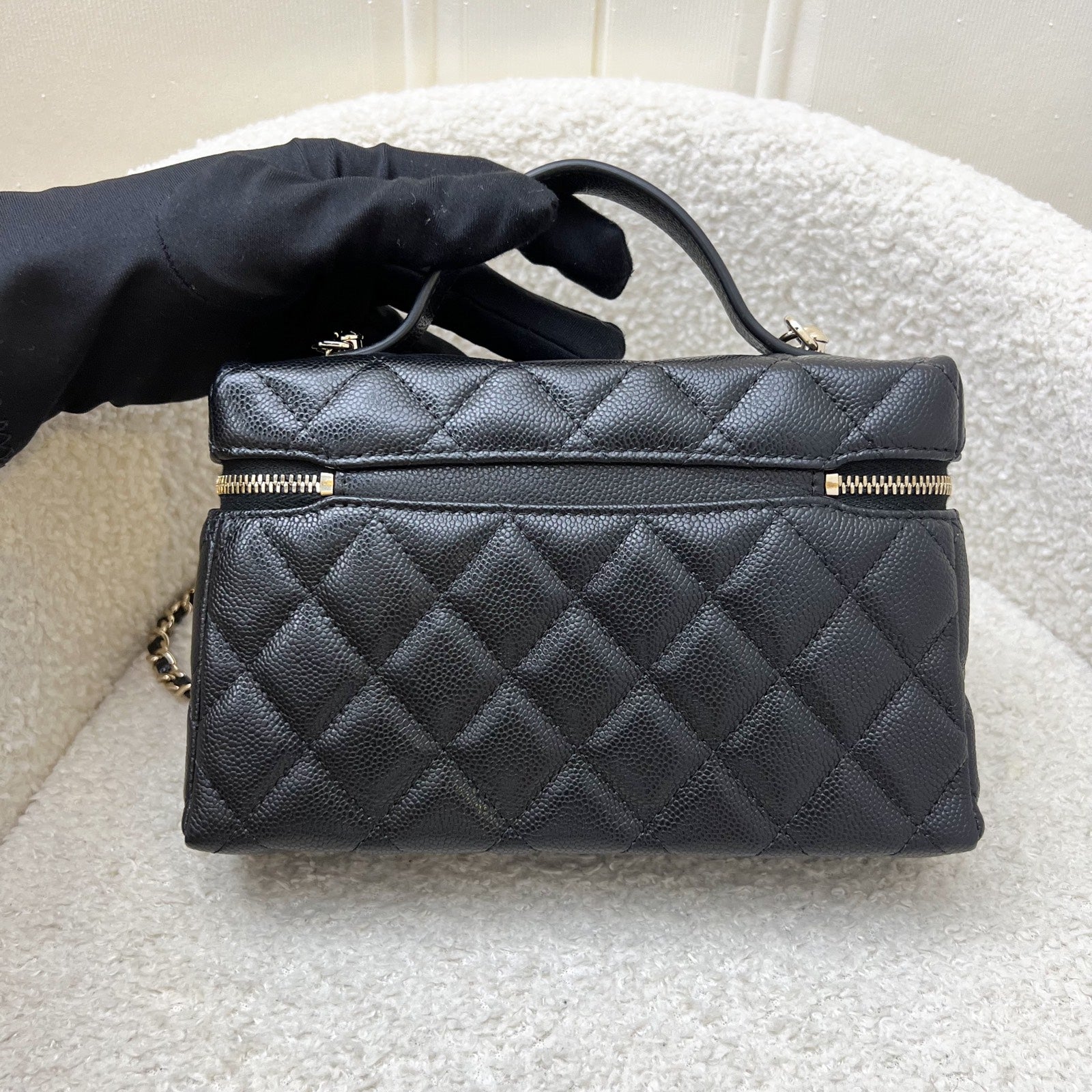 Chanel [brand New Aug 2025] 25B Vanity / Clutch with Chain (lp Style Bag) in Black Caviar and Lghw ( )