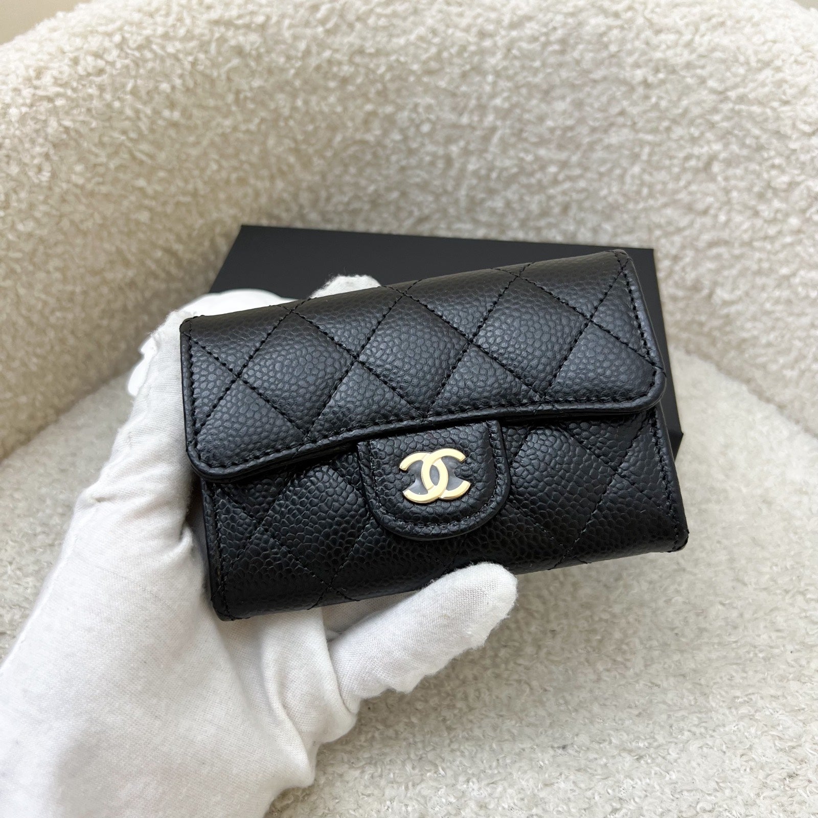 Chanel Classic Snap Card Holder in Black Caviar and Ghw Handbag