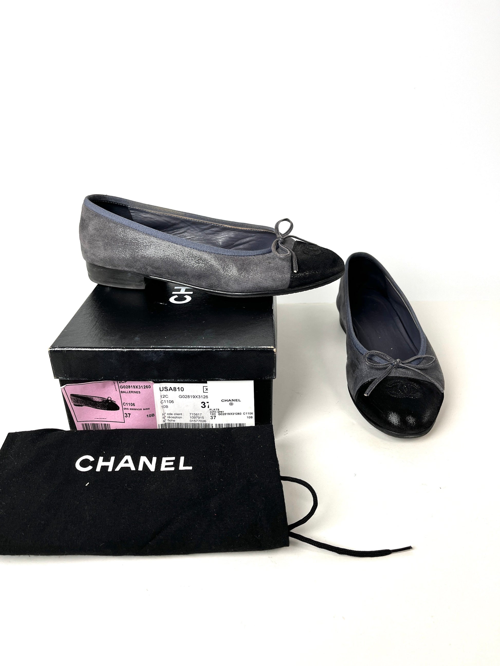 Chanel Black Dark Gray CC Logo Ballerina Leather Flats 37,6.5 for Women