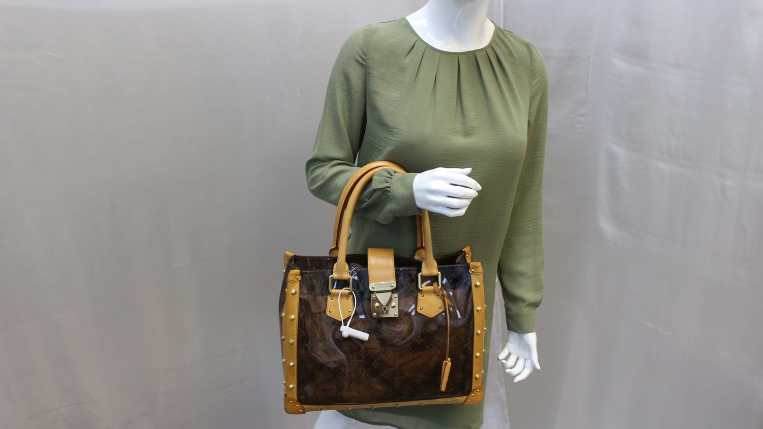Louis Limited Edition Ambre Neo Cabas Mm Monogram Travel Bag