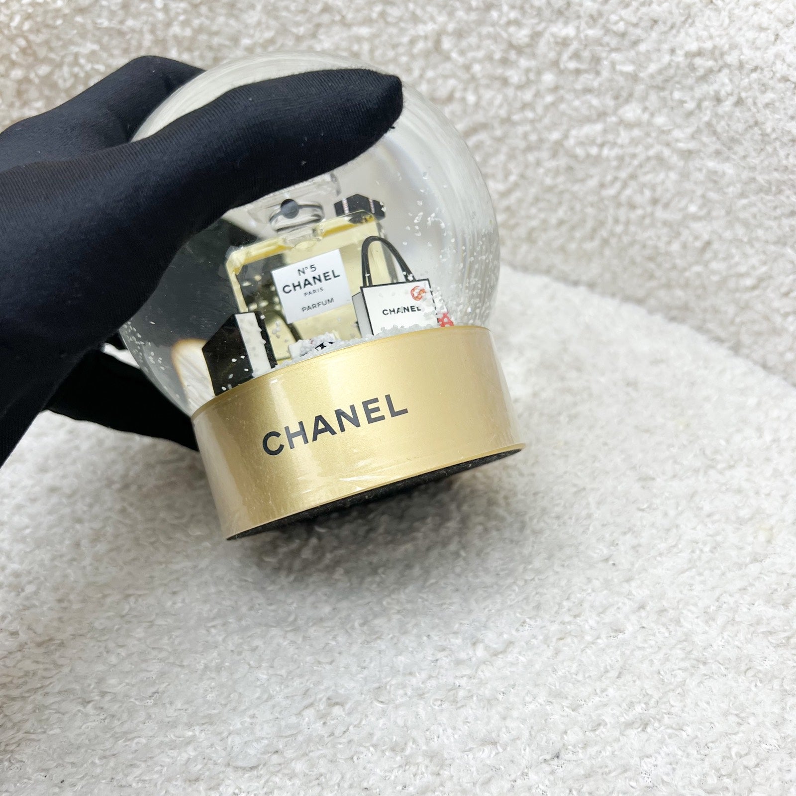 Chanel Vip Gift Perfume Bottles Christmas Snow Globe Handbag
