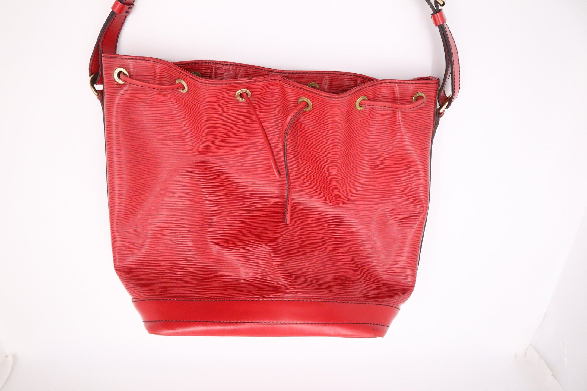 Louis Vuitton Noe Epi Leather Red Handbag