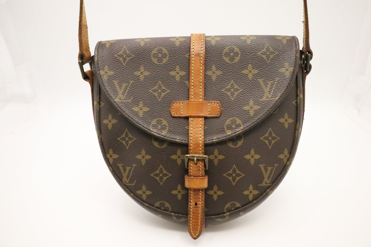 Louis Vuitton Chantilly MM Monogram Canvas Handbag
