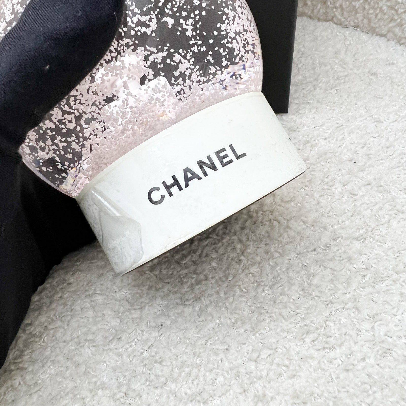 Chanel Vip Gift Perfume Bottles Snow Globe Bag
