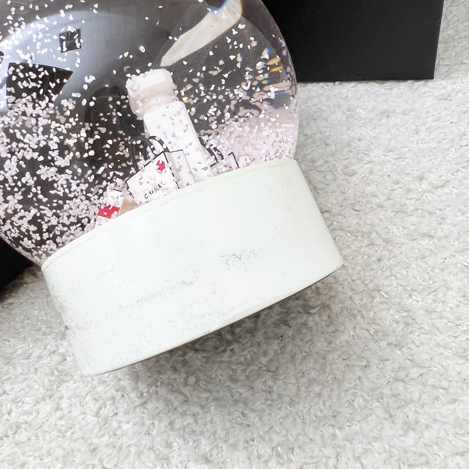 Chanel Vip Gift Perfume Bottles Snow Globe Handbag