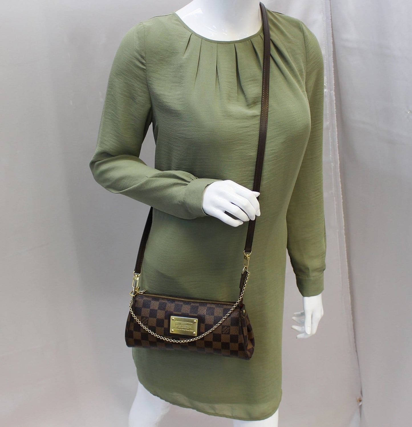 Louis Damier Ebene Eva Accessories Pouch Crossbody Crossbody Bag