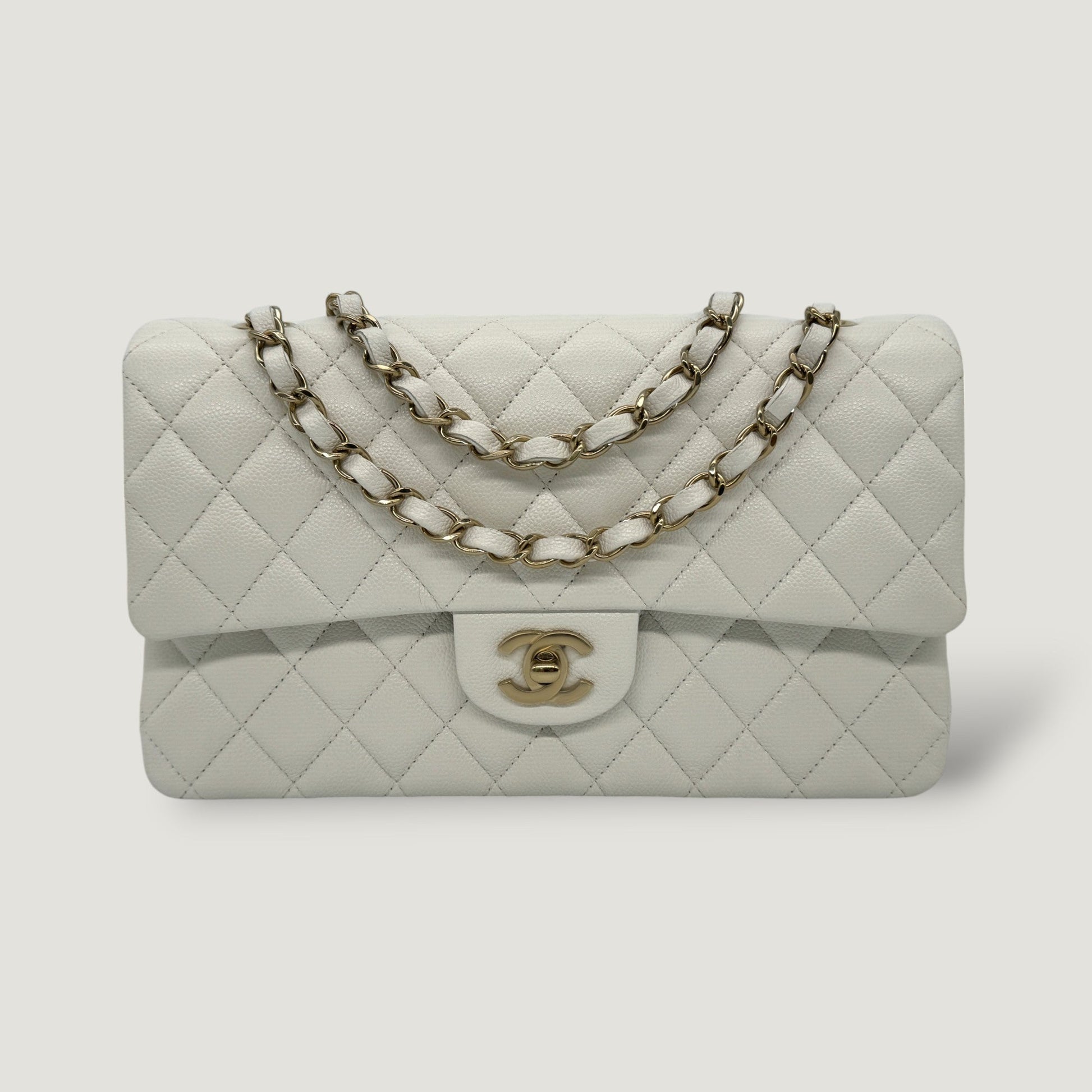 CHANEL CLASSIC MEDIUM BAG