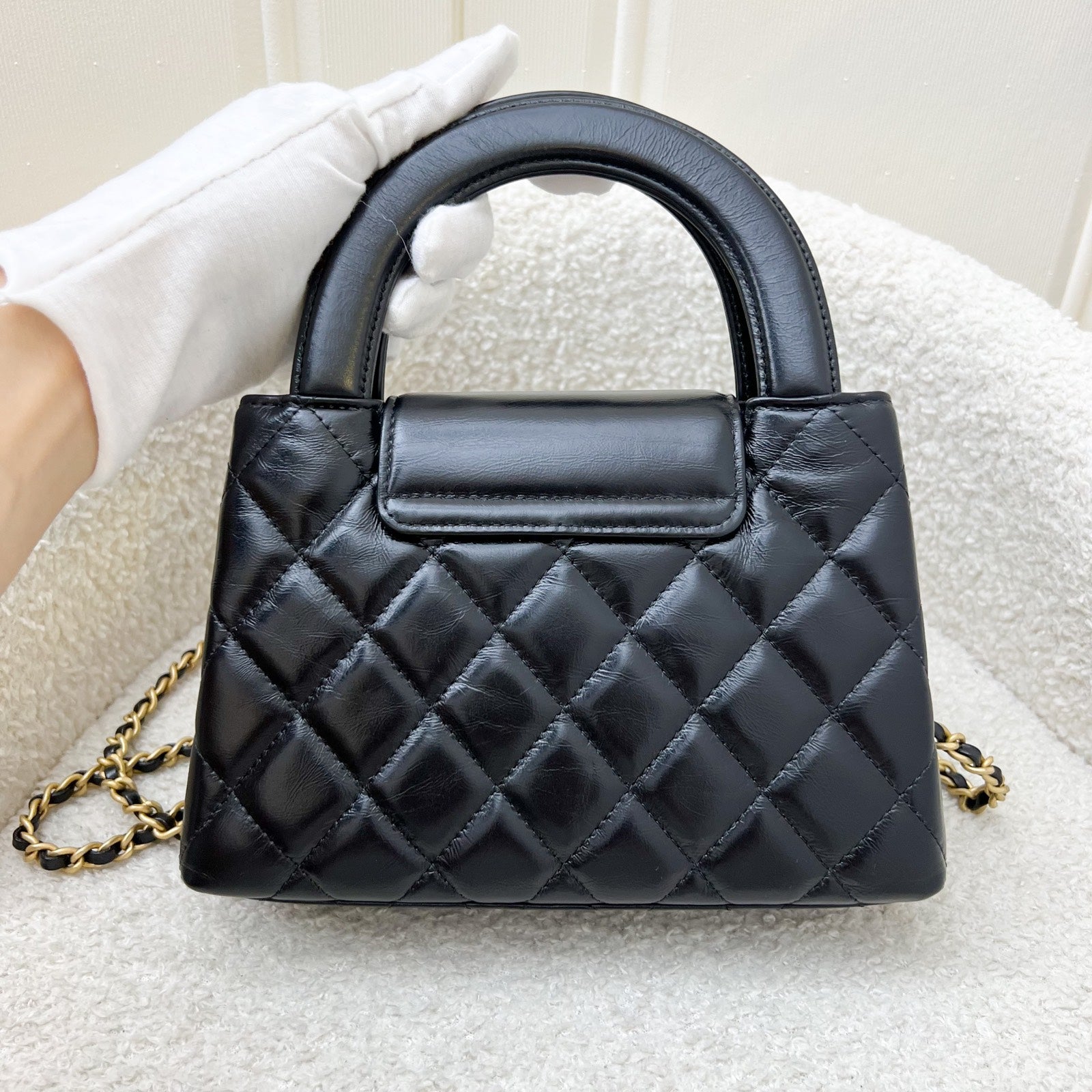 Chanel Mini / Small Kelly Bag in 25C Black Shiny Distressed Calfskin and Aghw ( )