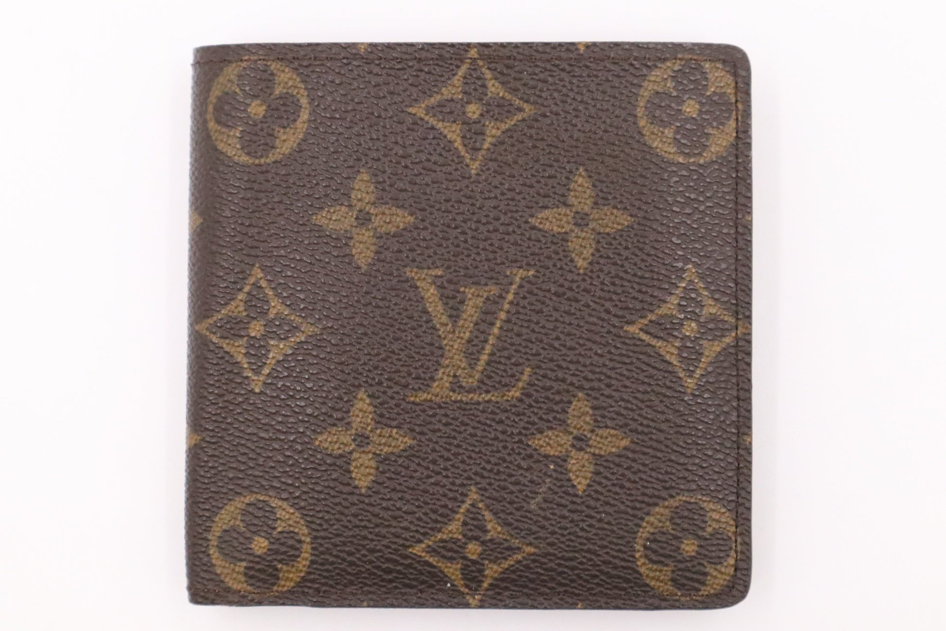 Louis Vuitton Bifold Monogram Canvas Wallet Case In Monogram