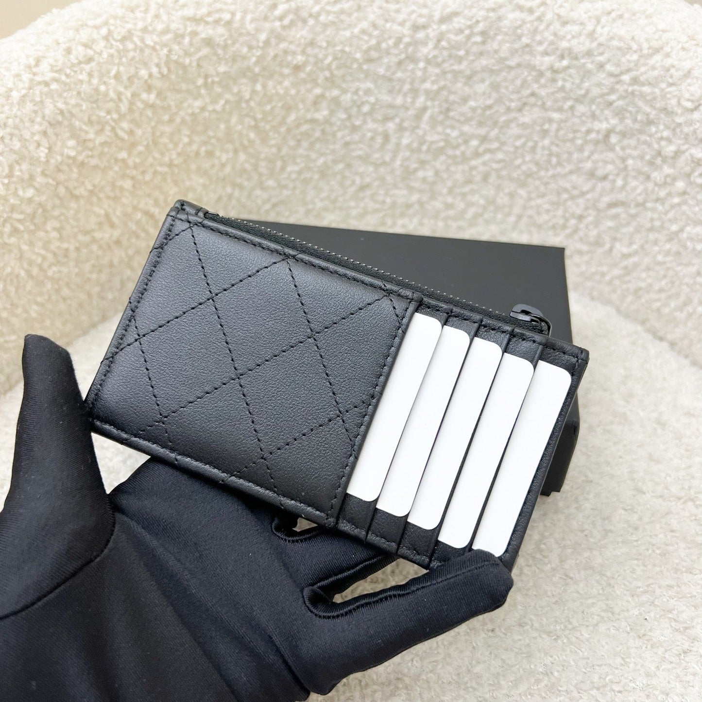 Chanel Flat Card Holder with Zipped Coin Compartment in Black Calfskin and Bhw for Women