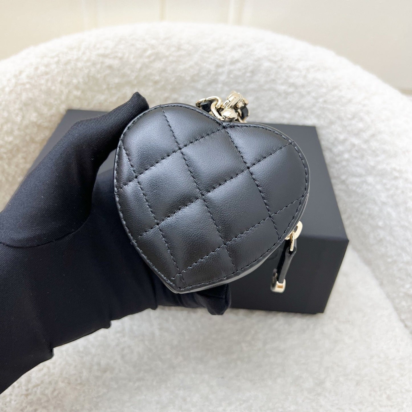 [Below Retail Deal!] Chanel 25B Mini Heart Bag Charm in Black Lambskin and GHW (Model: AP4838)