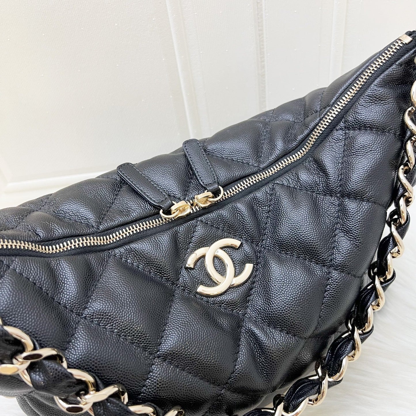 Chanel 24P Large Hobo Bag in Black Caviar and Lghw ( )