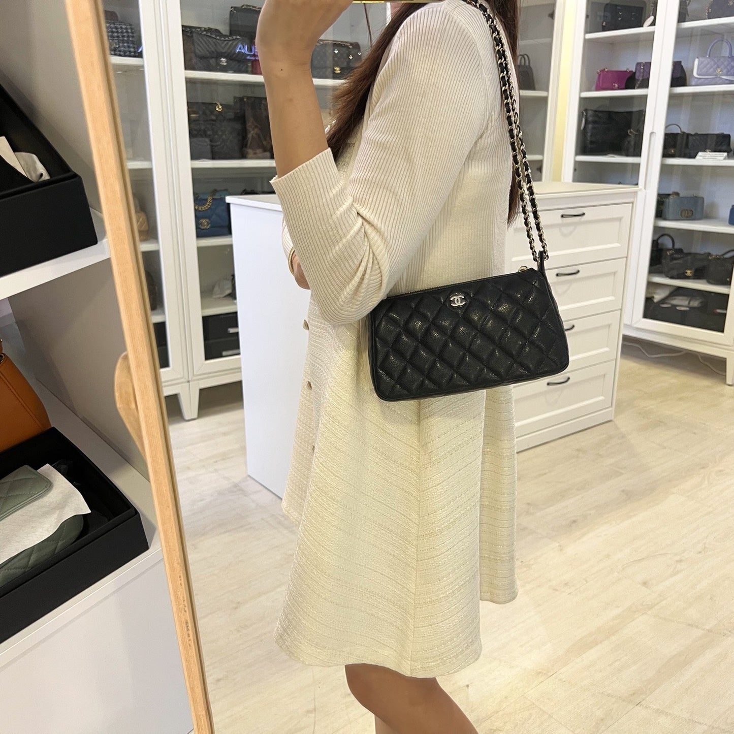 Chanel [Bn - Local Set - July ] 25A Clutch With Chain In Black Caviar Ghw ( )