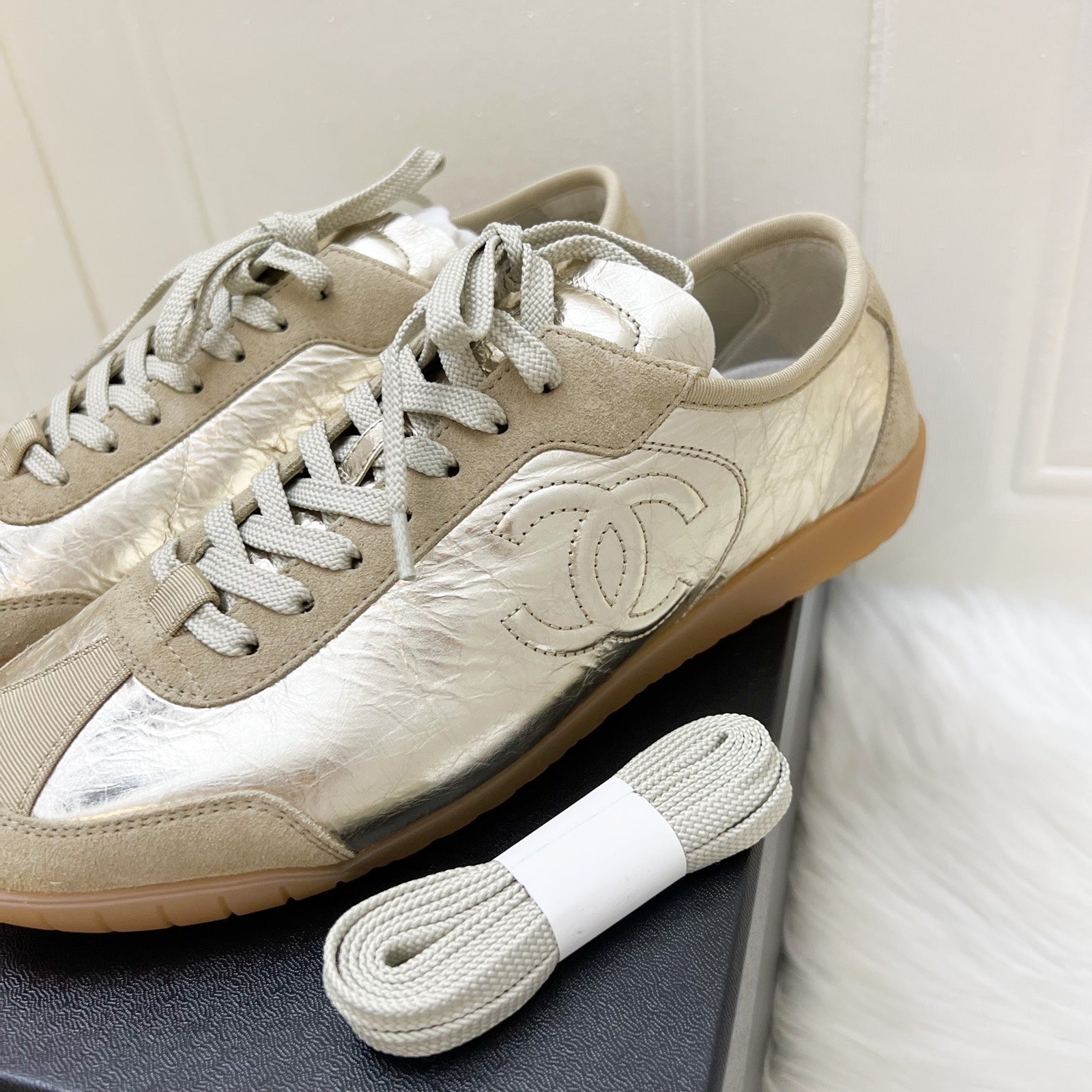 Chanel 25A Sneakers in Light Gold Crumpled Laminated Calfskin and Beige Suede Calfskin Sz 37.5 ( ) for Women