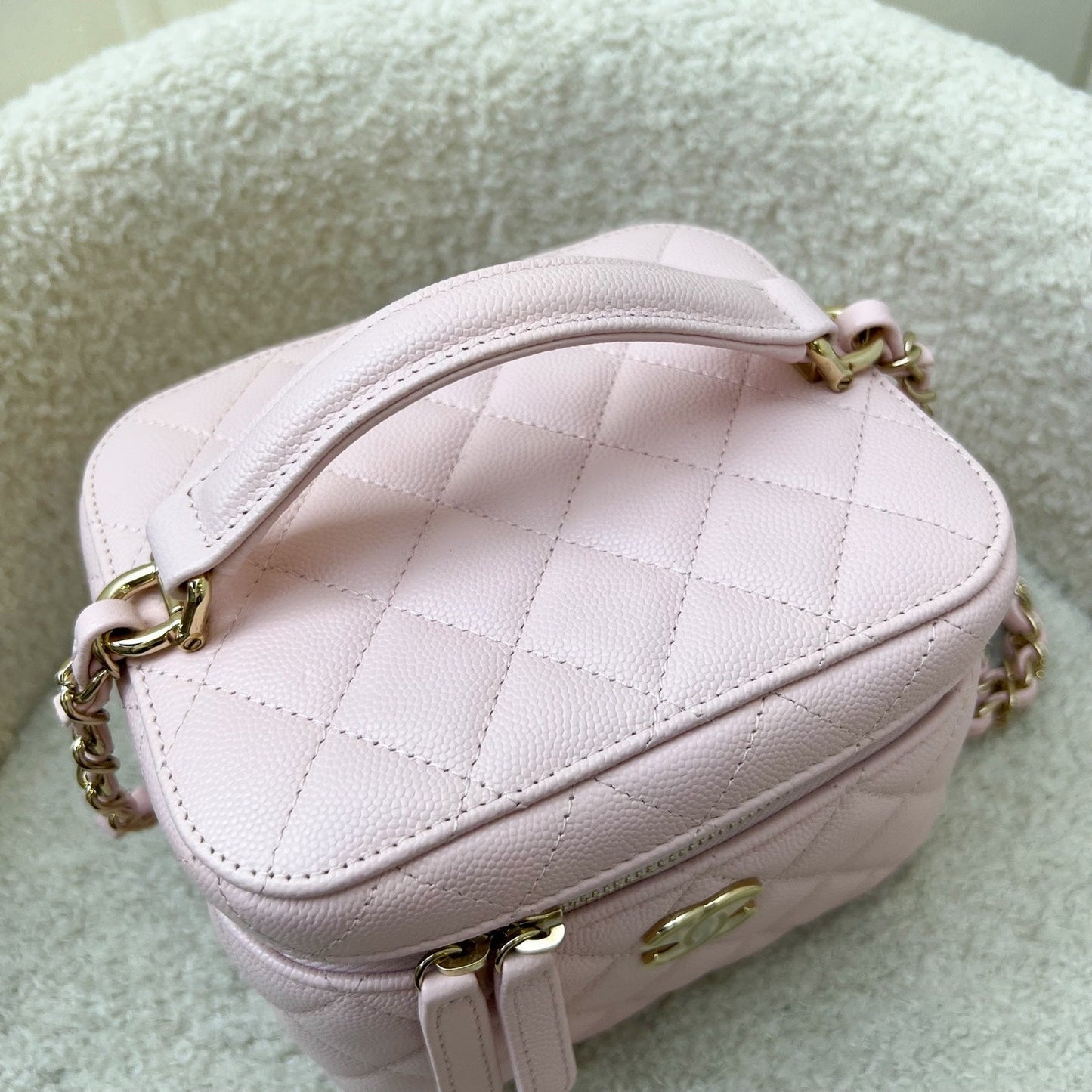 Chanel 22S Top Handle Vanity Case with Chain in Pink Caviar LGHW (Model: AS3171)