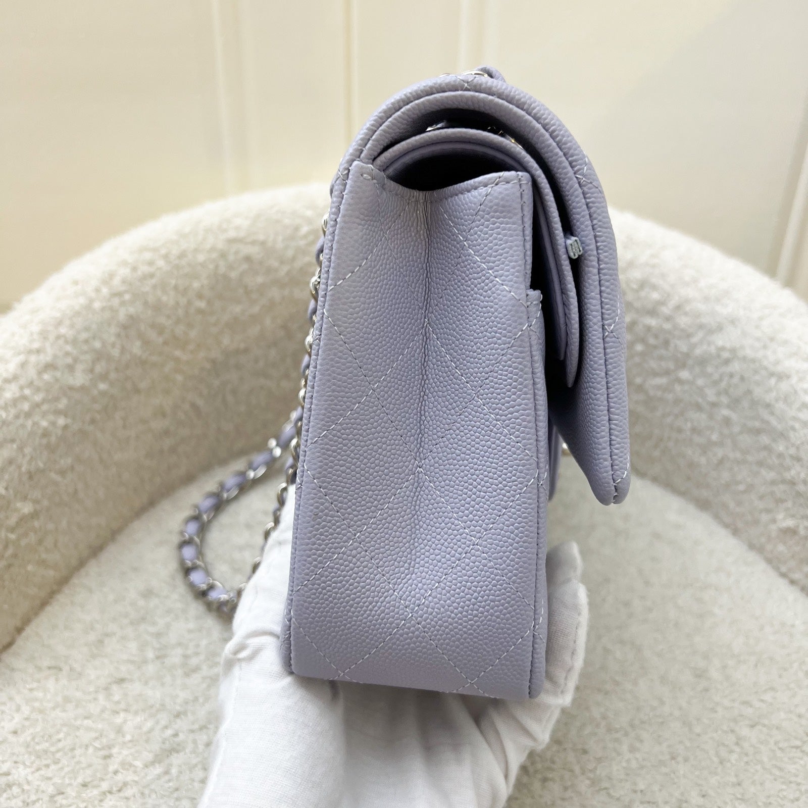 Chanel Medium Classic Flap Cf In 21K Lilac Caviar And Shw ( ) Bag