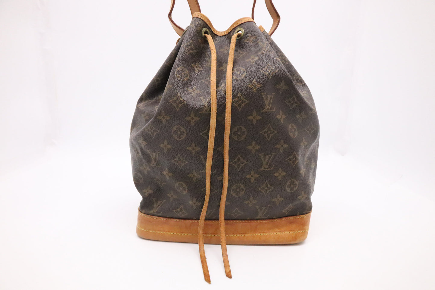 Louis Vuitton Noe Monogram Canvas Handbag Canvas 3