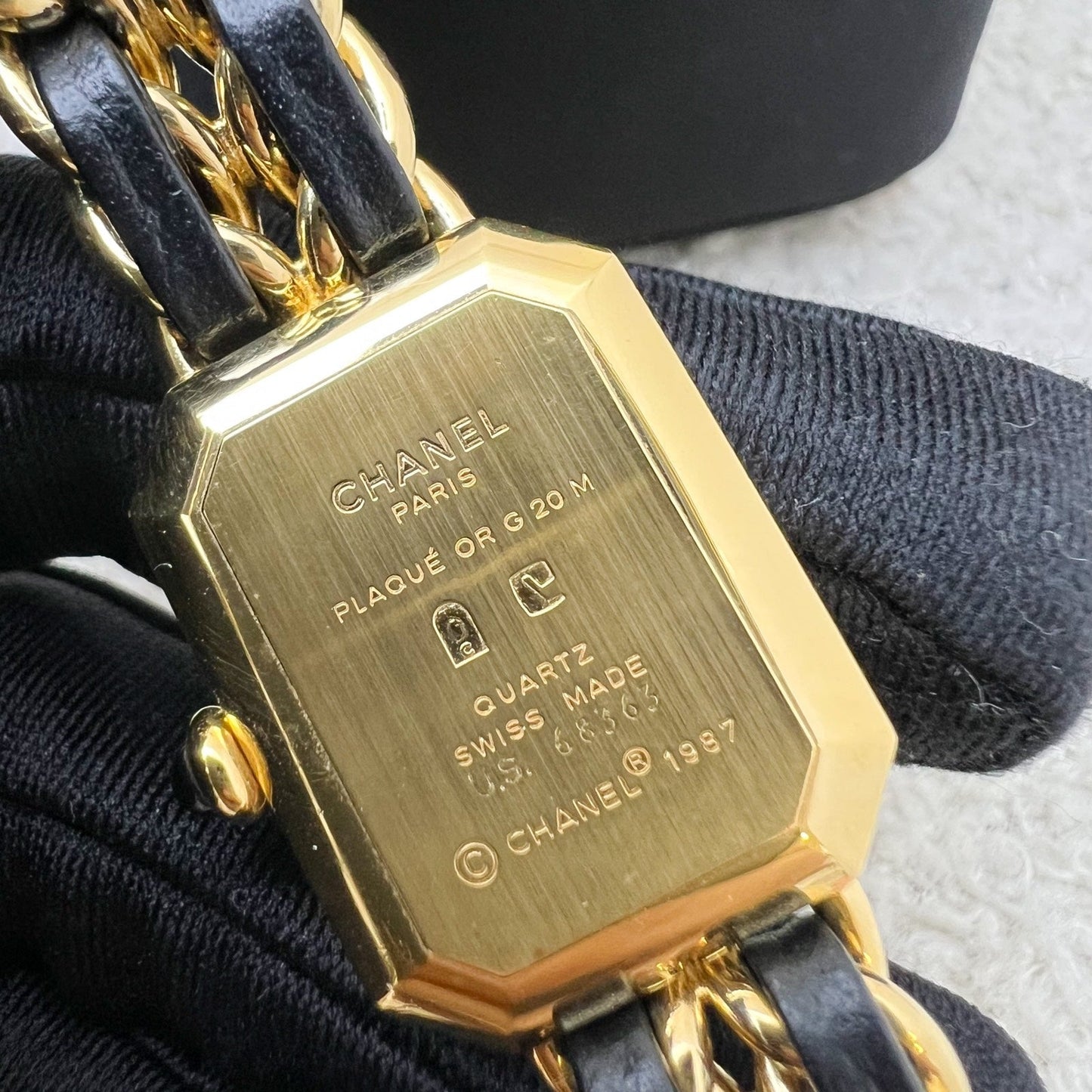 Chanel   Premiere Watch in 24K Gold Plated HW and Black Leather Size M