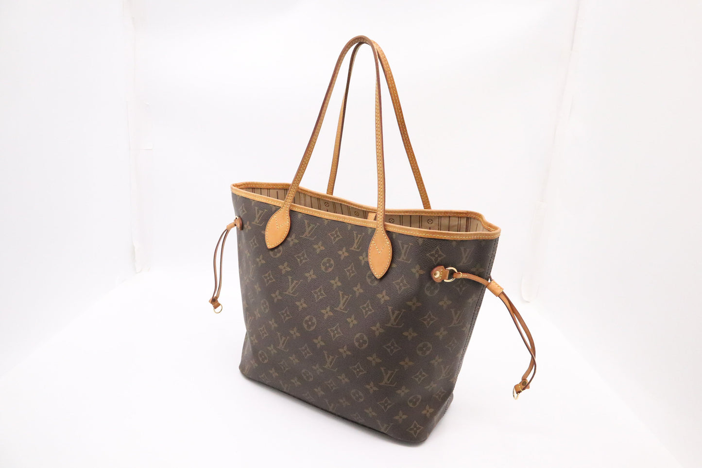 Louis Vuitton Neverfull MM Monogram Canvas Tote Bag Monogram Canvas