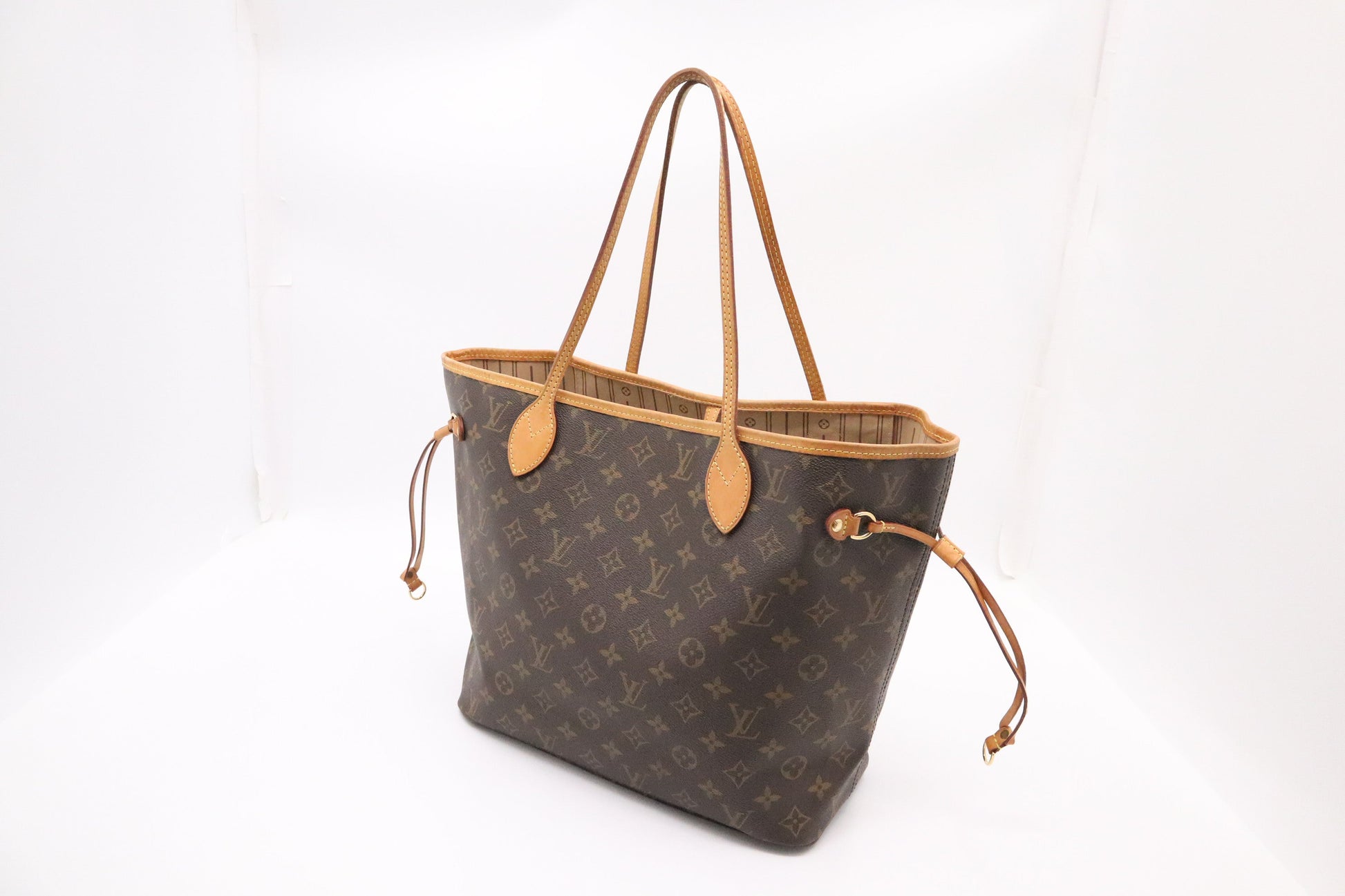 Louis Vuitton Neverfull MM Monogram Canvas Tote Bag Monogram Canvas