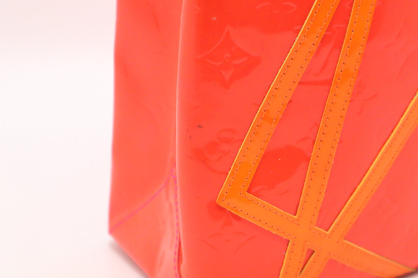 Louis Vuitton Reade Orange MM Vernis Handbag