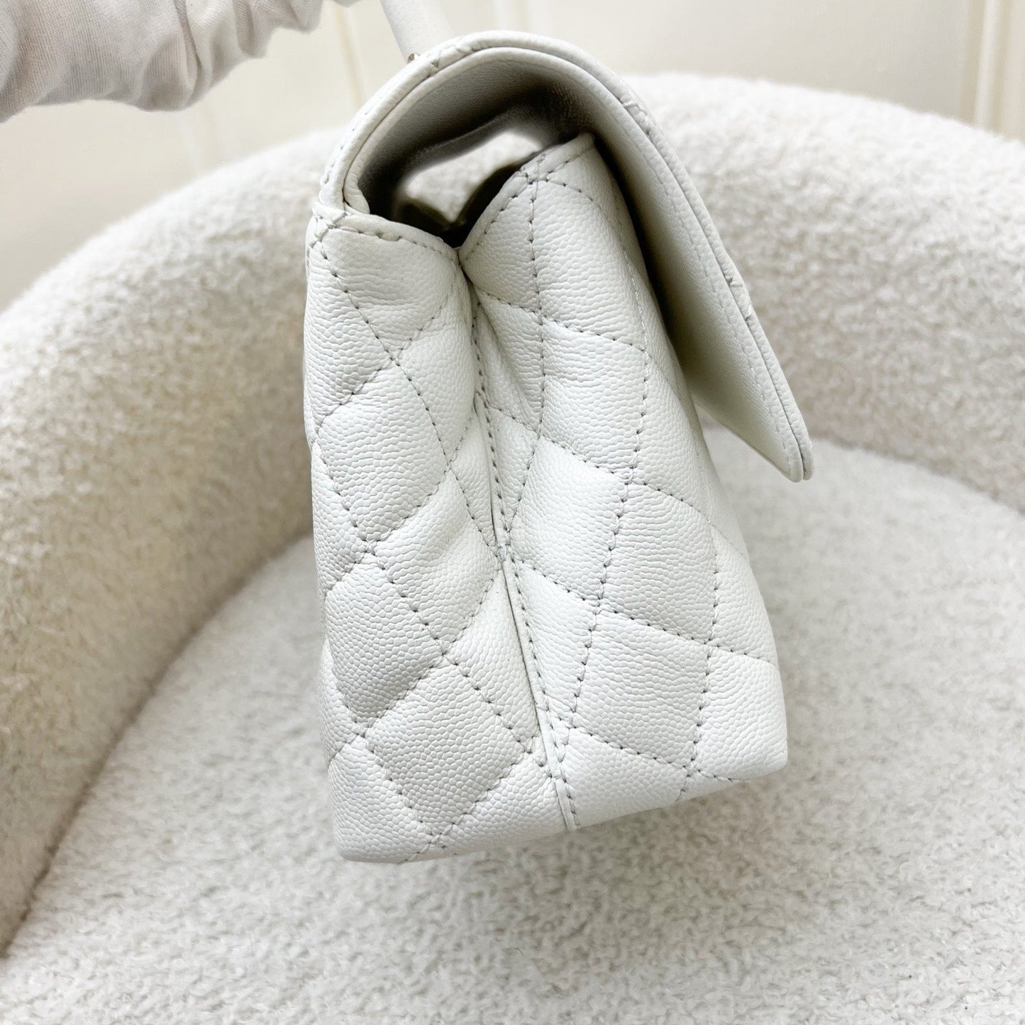 Chanel Small 24CM Coco Handle in White Caviar and Lghw ( ) Handbag
