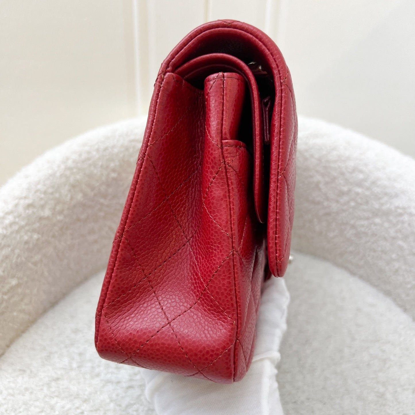 Chanel Medium Classic Flap Cf in Red Caviar and Shw Handbag