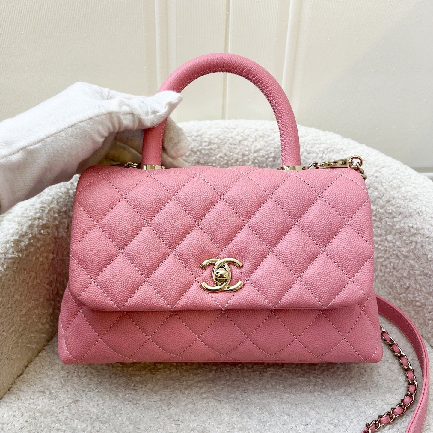 Chanel Small (24CM) Coco Handle in 20A Pink Caviar and Lghw Handbag