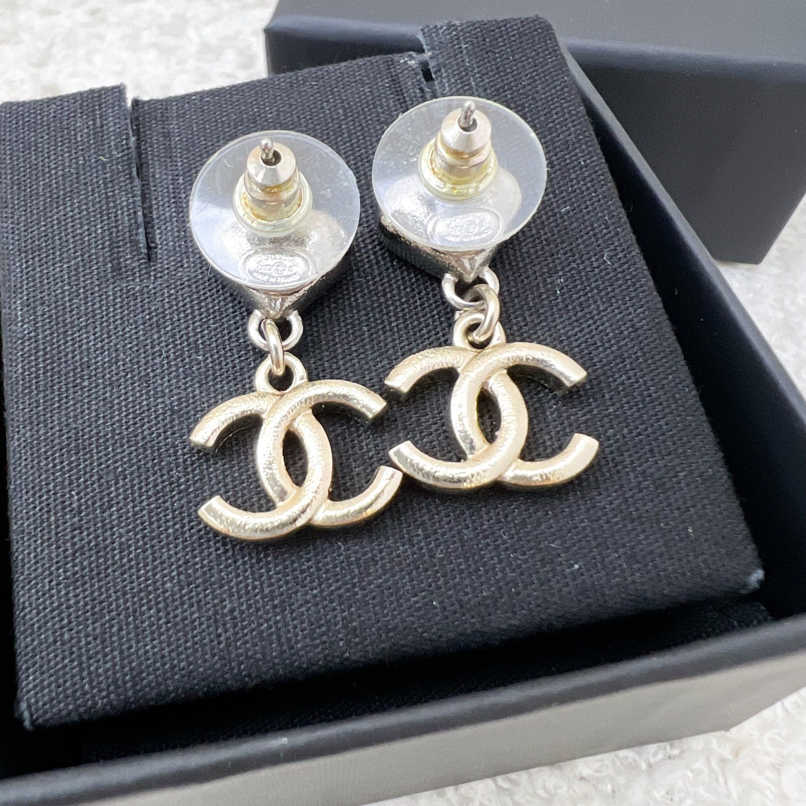 Chanel 23S Crystal CC Heart Drop Earrings In Lghw
