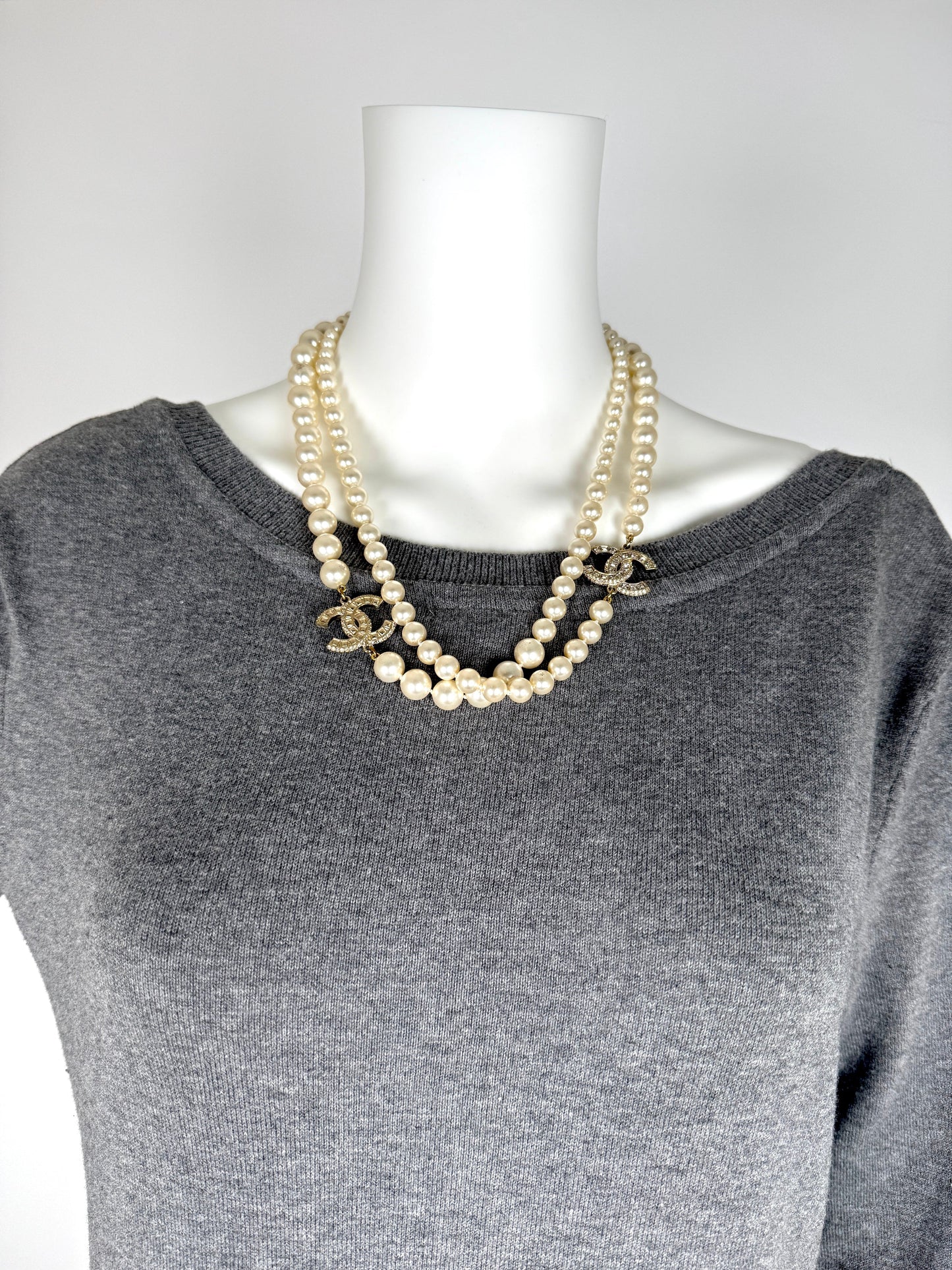 Chanel Faux Pearl Graduated Long Cc Strass Station Necklace