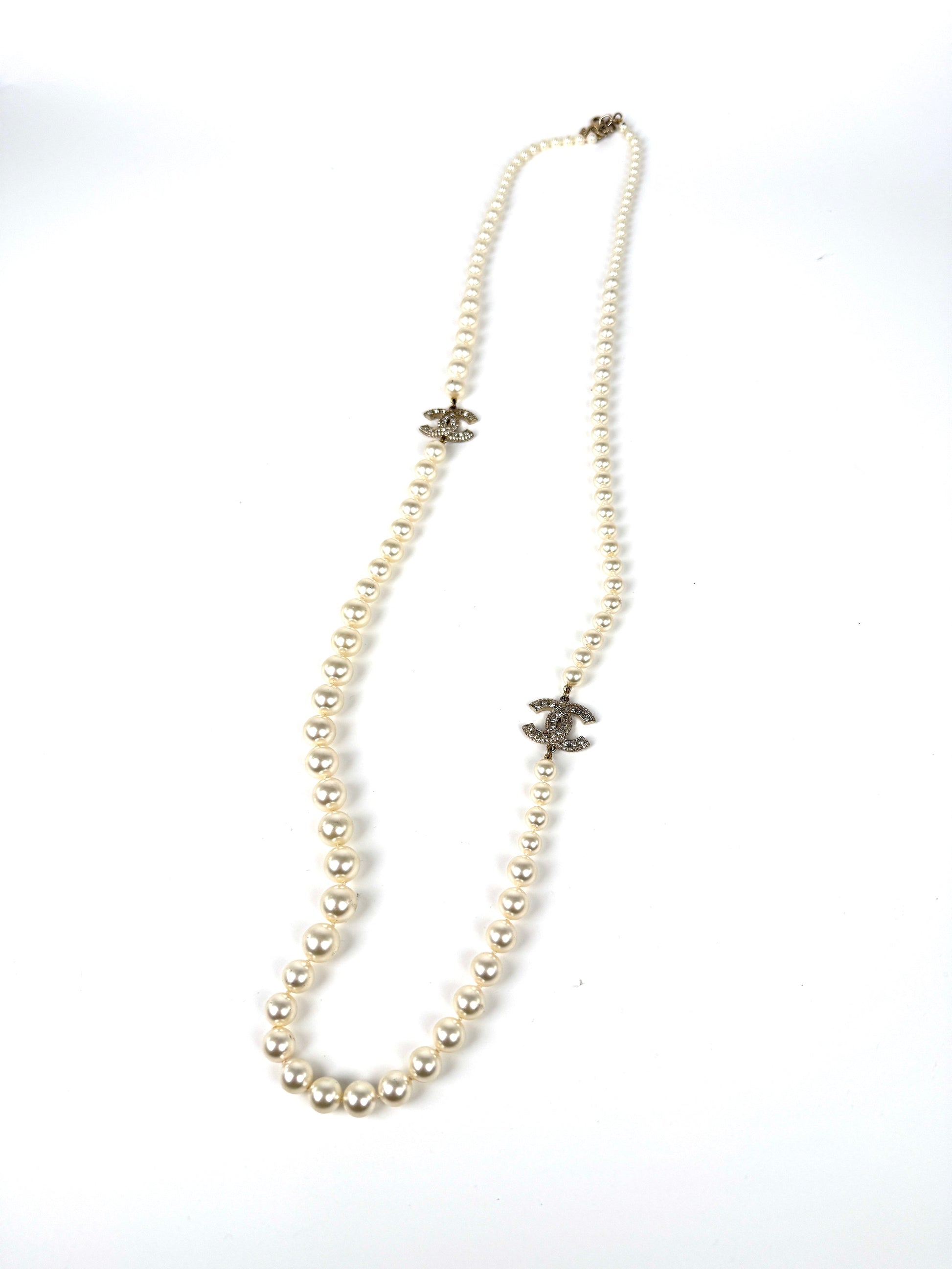 Chanel Faux Pearl Graduated Long Cc Strass Station Necklace