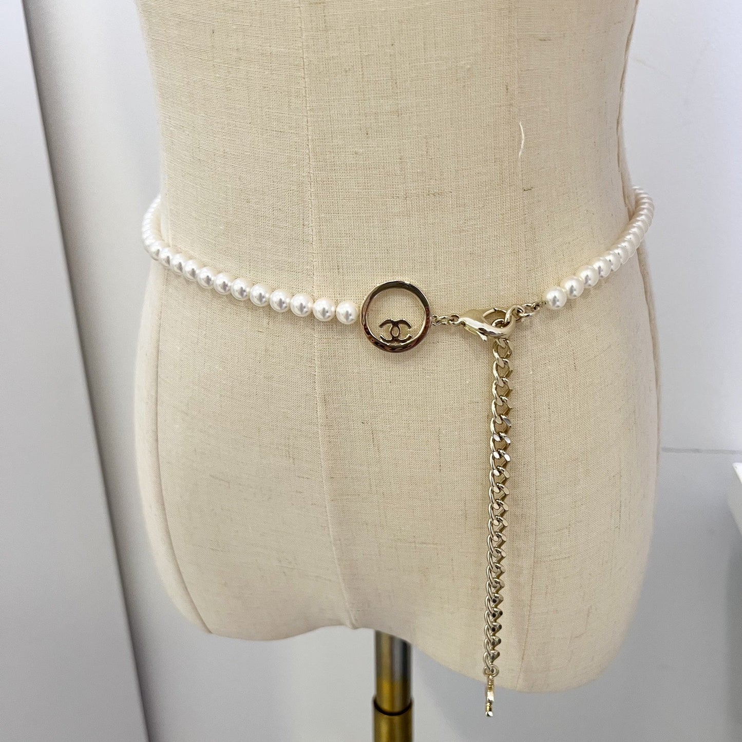 Chanel 24C Chain Waist Belt With Pearls And Cc Logo In Ghw Bag