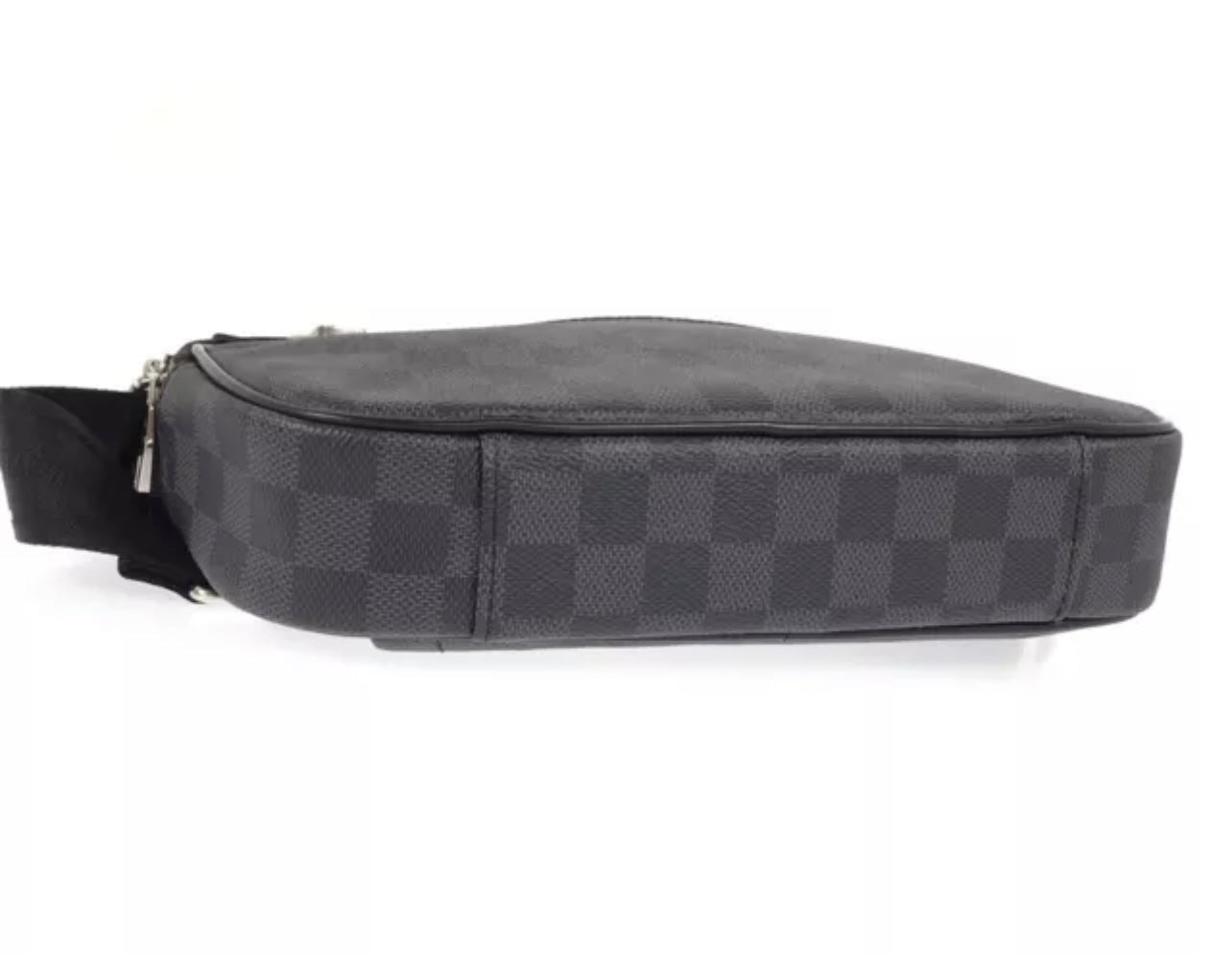 Louis Vuitton GRAPHITE AMBLER WAIST Damier Handbag