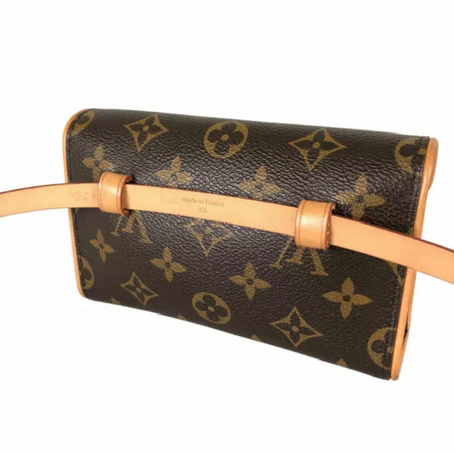 Louis Vuitton POCHETTE WAIST Monogram Clutch Bag