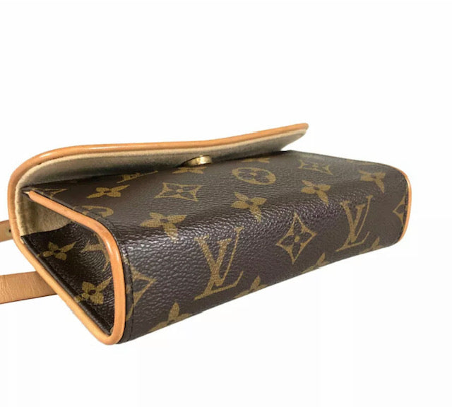 Louis Vuitton POCHETTE WAIST Monogram Clutch Bag
