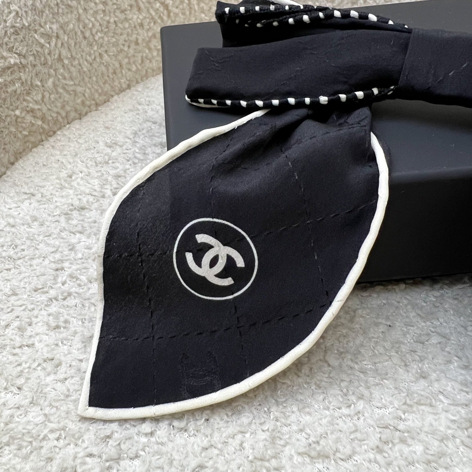 Chanel 23K Bow Barrette Hair Clip In Black And Off White Fabric Bag
