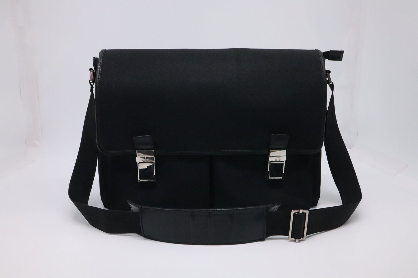 Gucci Messenger Canvas Black Messenger Bag