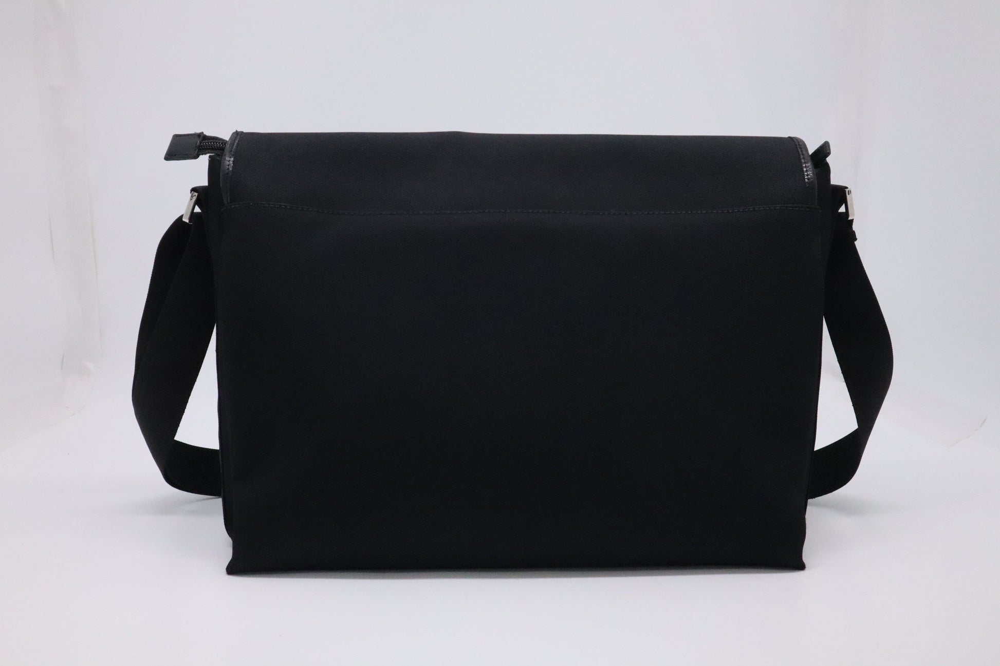 Gucci Messenger Canvas Black Messenger Bag