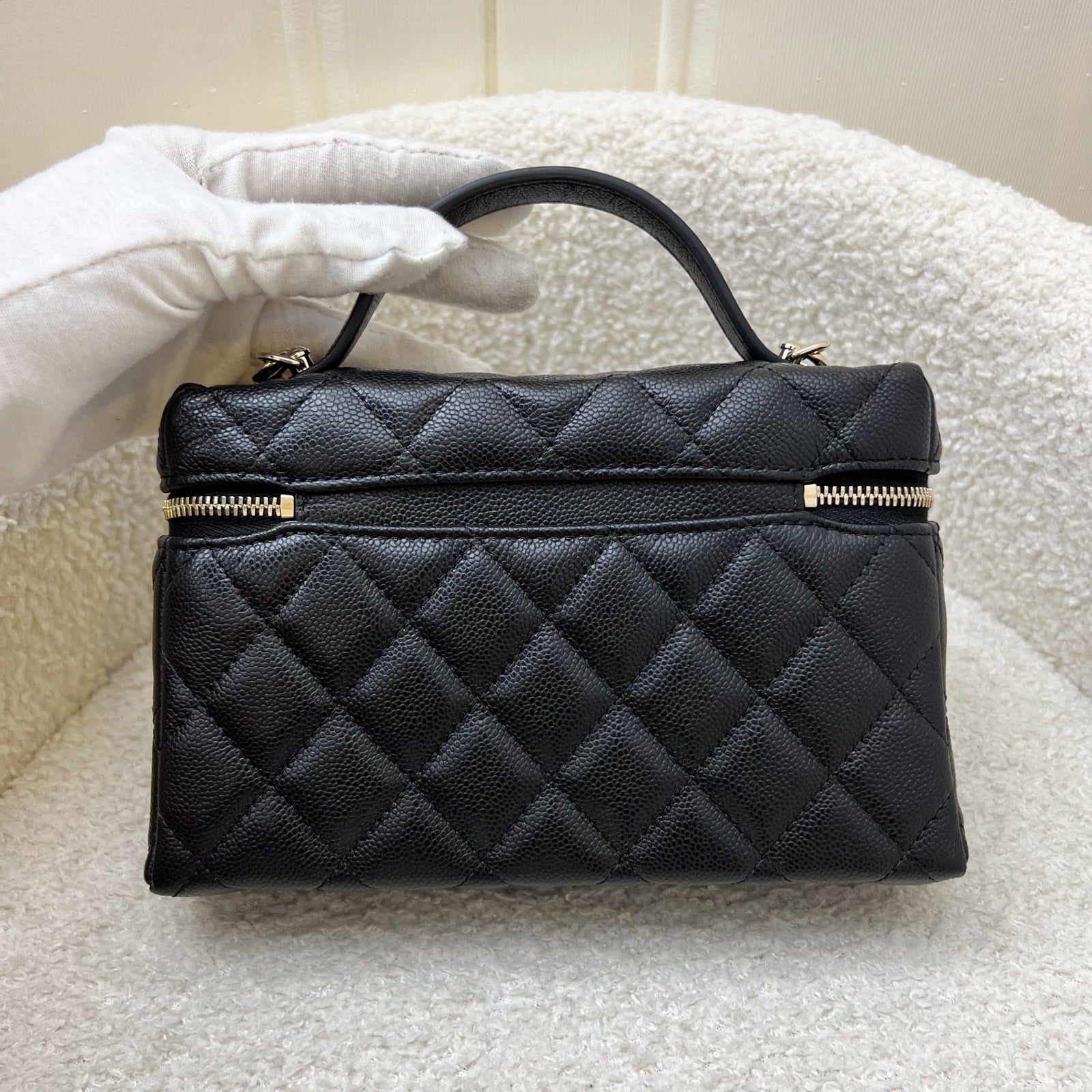 [brand New July 2025] Chanel 25B Vanity / Clutch With Chain (lp Style Bag) In Black Caviar And Lghw