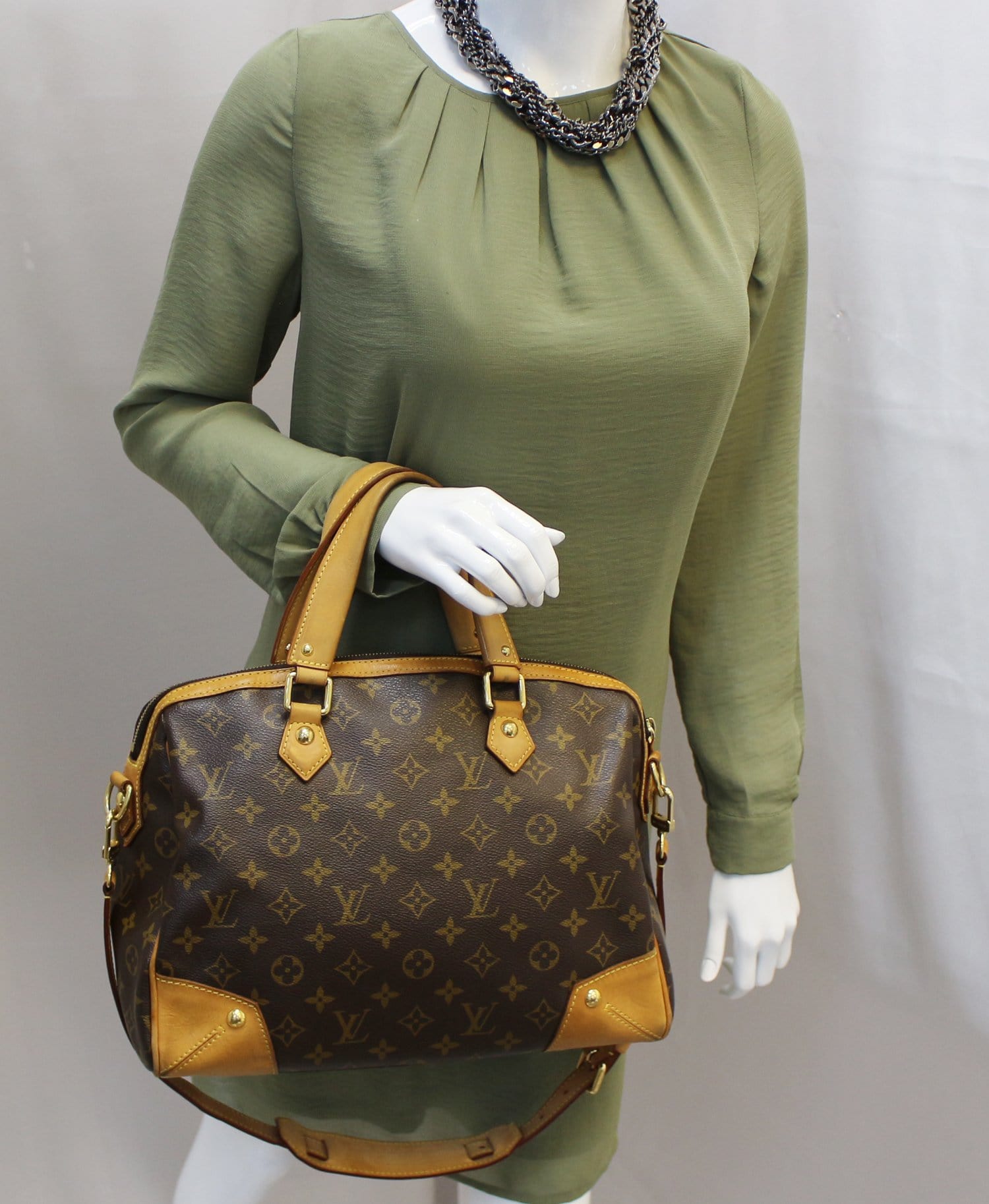 Louis Retiro Pm Shoulder Bag Canvas Monogram