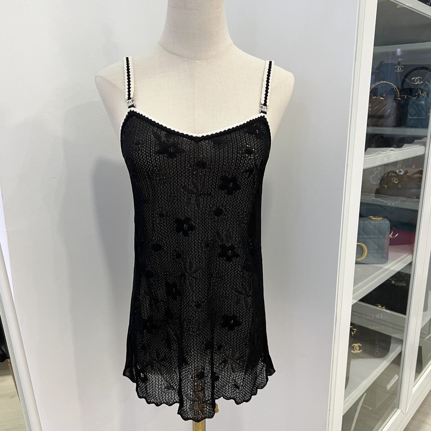 Chanel Sleeveless Strappy Top In Black White Knit Sz 34 ( ) Bag