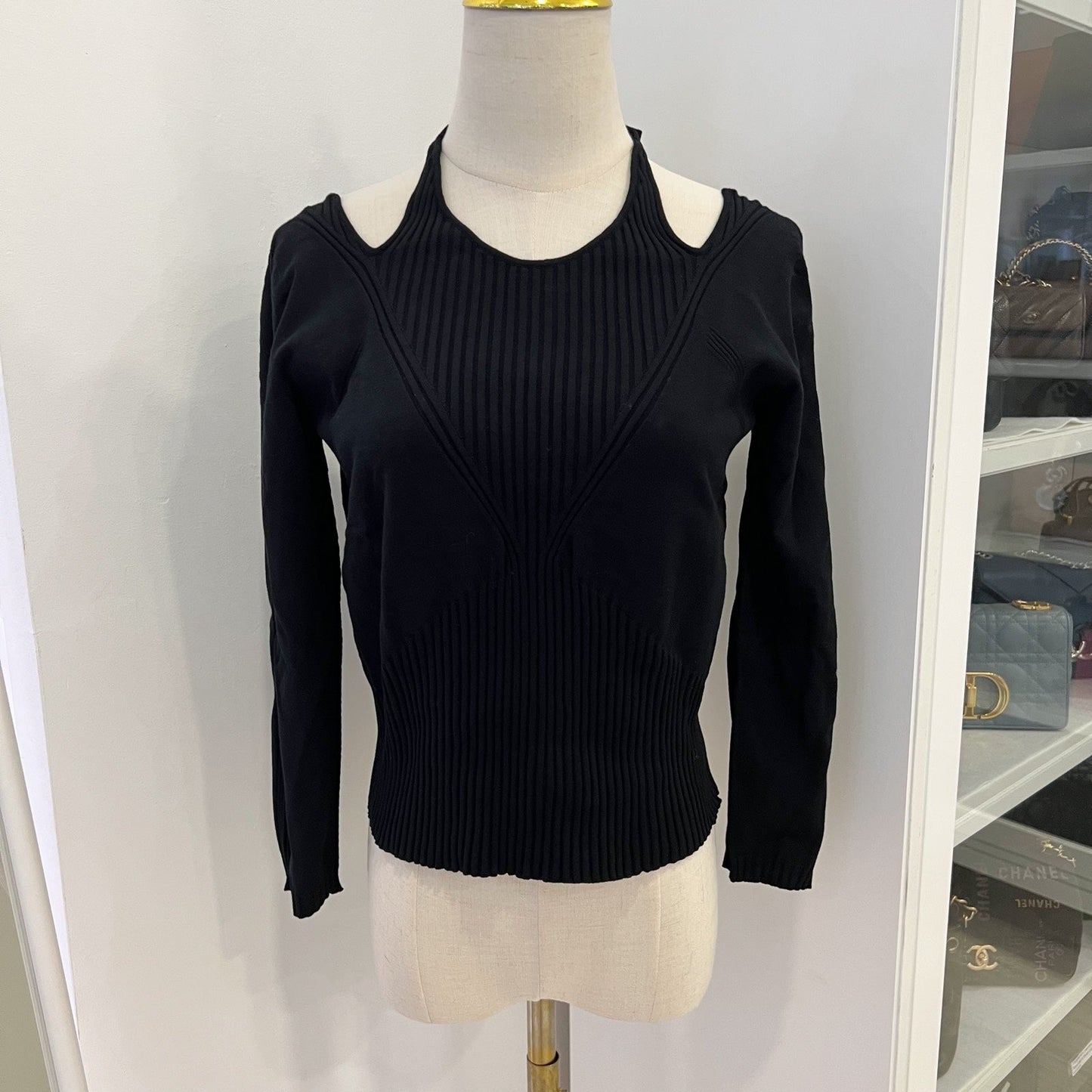 Chanel 24B Long Sleeves Open Back Blo Top In Black Viscose And Polyester ( ) Bag
